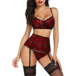 Women Red Lingerie Set High Waisted Underwire Lingerie With Garter Belt Lace